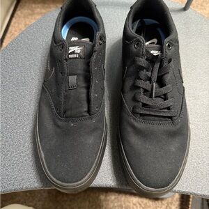 Nike Chron 2 Skateboard Shoes